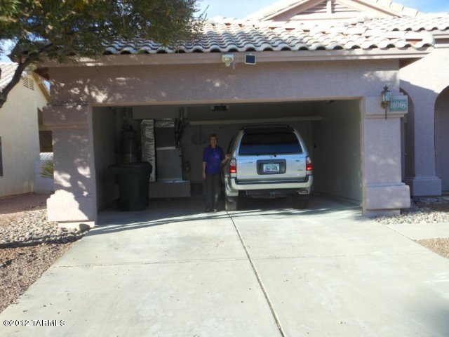 10065 East English Woods Road Tucson, AZ 85748 - Photo 3 of 8