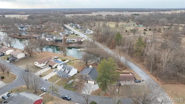 $260,000 | 22 Islander Drive, Brighton, IL 62012