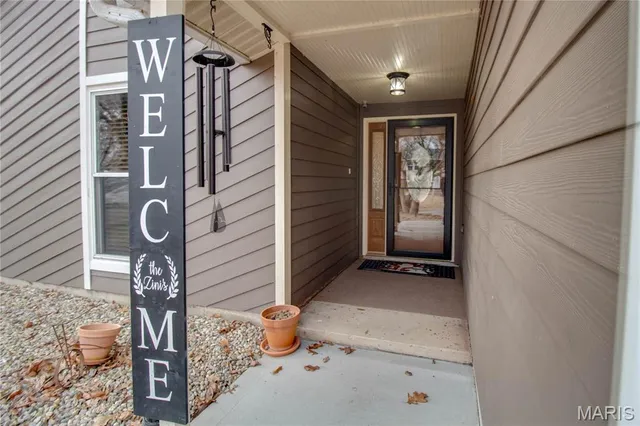 $260,000 | 22 Islander Drive, Brighton, IL 62012