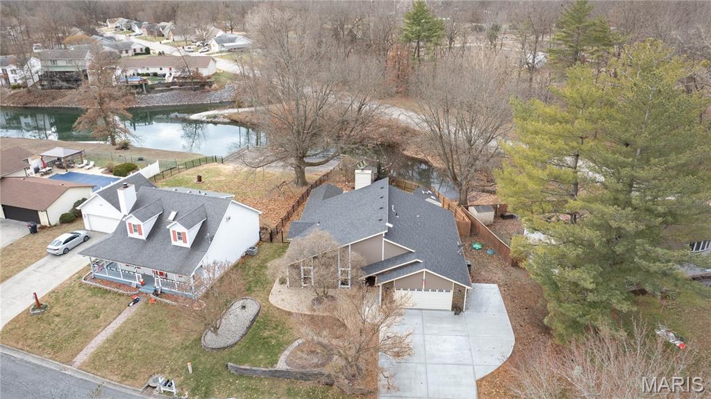 22 Islander Drive Brighton, IL 62012 - Photo 2 of 49