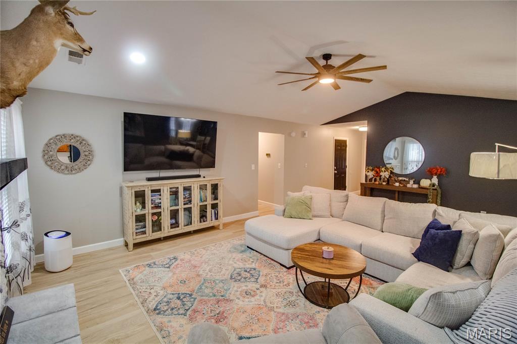 22 Islander Drive Brighton, IL 62012 - Photo 21 of 49