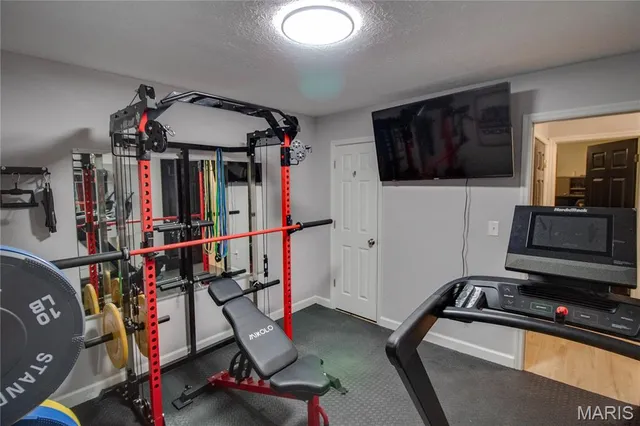 $260,000 | 22 Islander Drive, Brighton, IL 62012