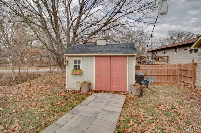 $260,000 | 22 Islander Drive, Brighton, IL 62012