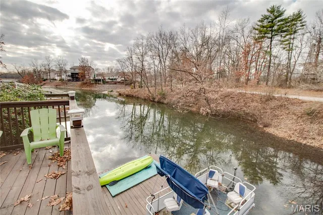 $260,000 | 22 Islander Drive, Brighton, IL 62012