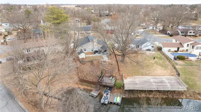 $260,000 | 22 Islander Drive, Brighton, IL 62012