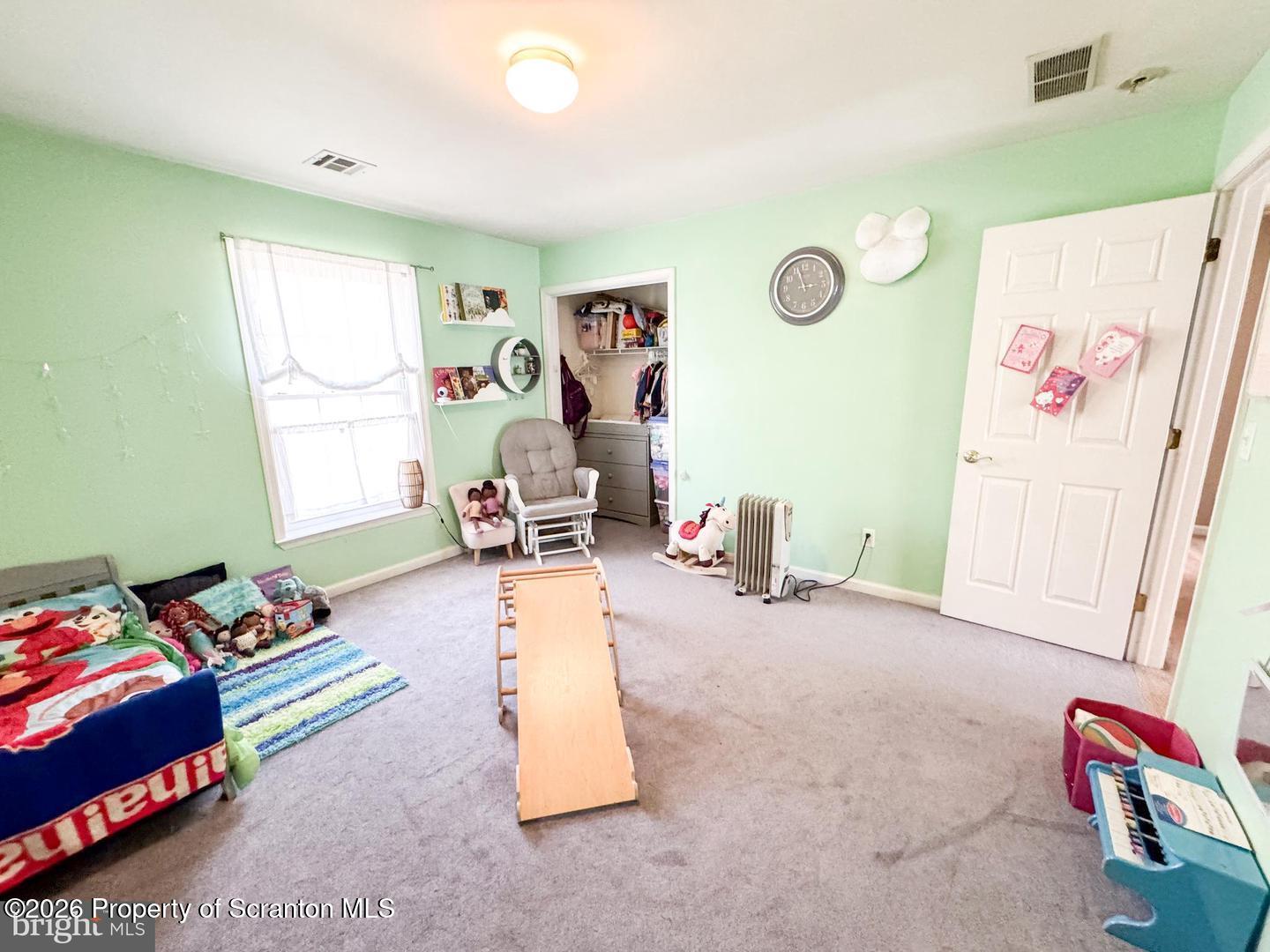 145 Oak Ridge Drive Milford, PA 18337 - Photo 22 of 33 Bedroom 4.1