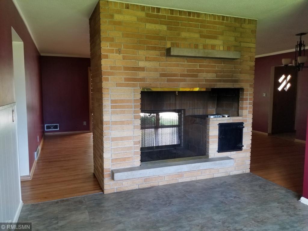 2088 Midlothian Road Roseville, MN 55113 - Photo 10 of 18 Gallery Image 10