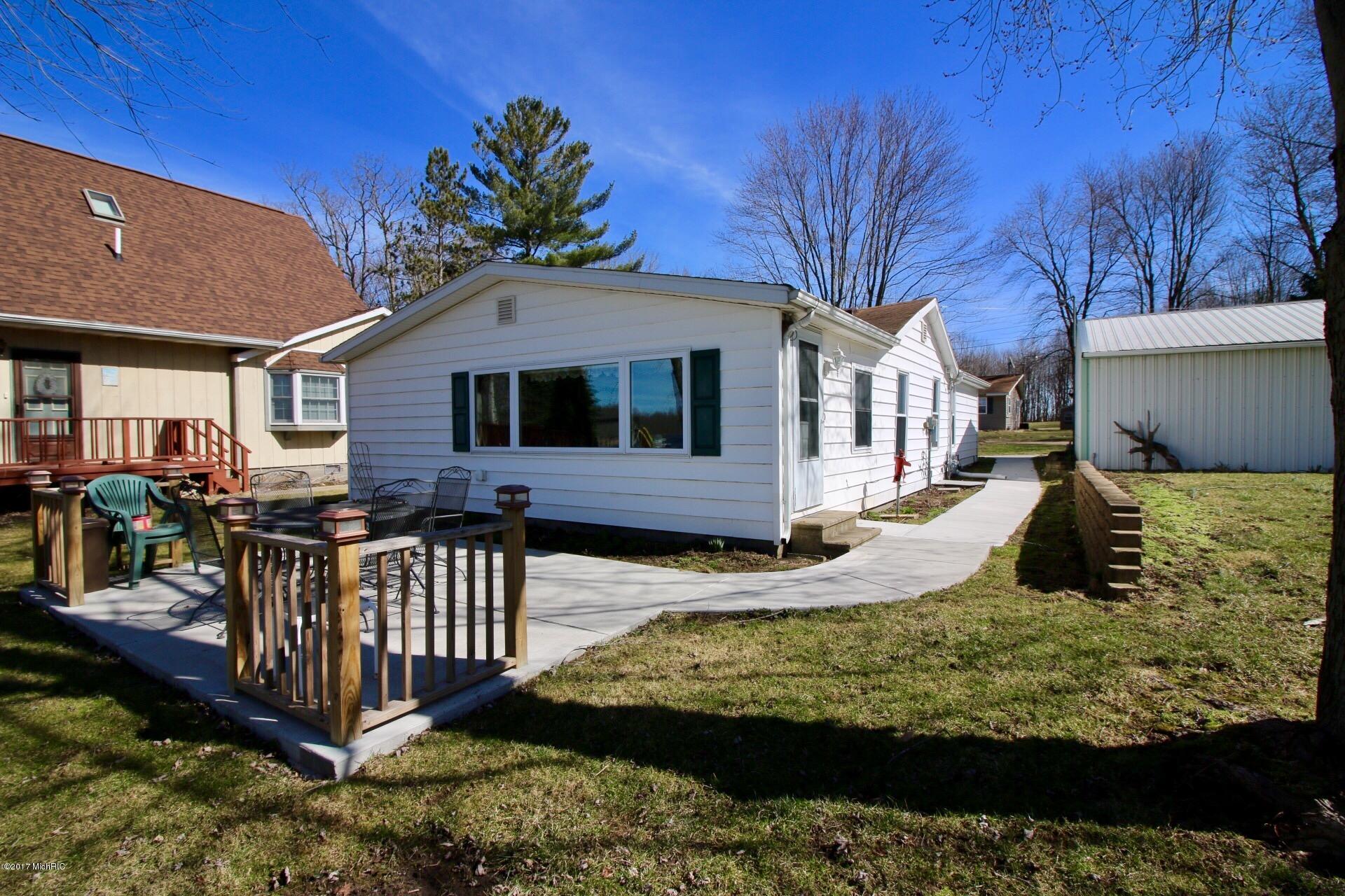 62 Baseline Road Gobles, MI 49055 - Photo 3 of 30 FullSizeRender_15