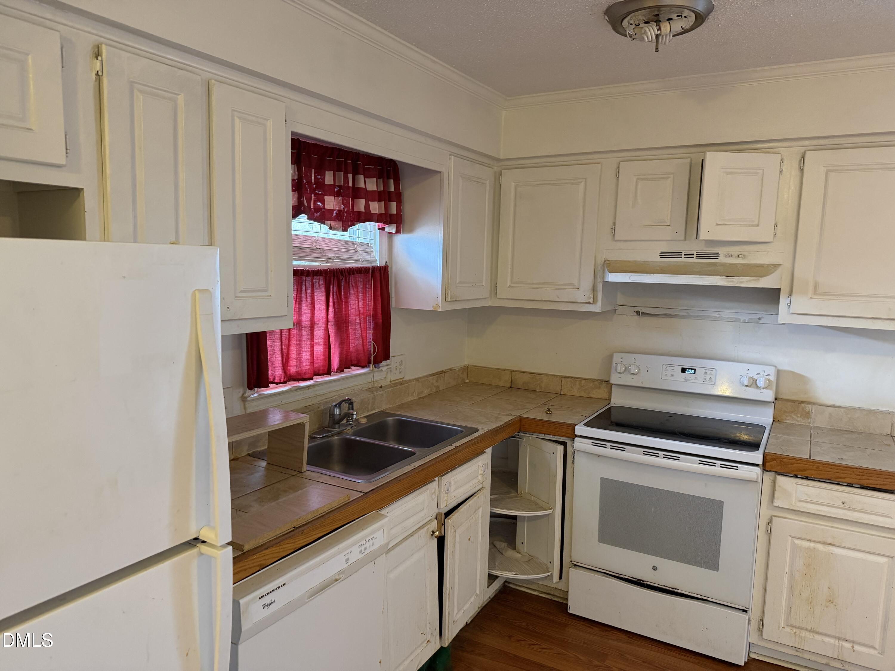 3716 Dusty Lane Raleigh, NC 27604 - Photo 3 of 23 IMG_0010