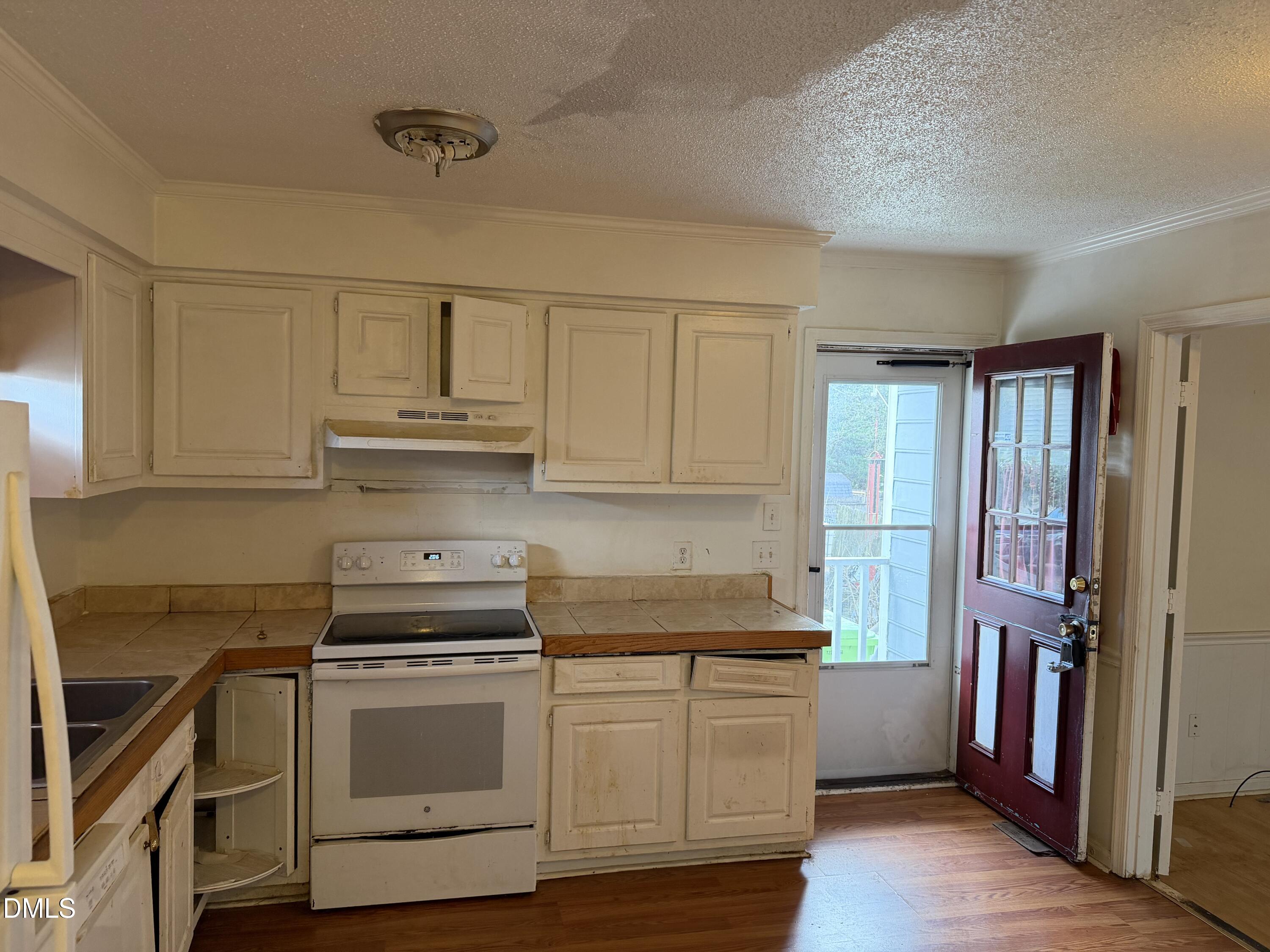 3716 Dusty Lane Raleigh, NC 27604 - Photo 4 of 23 IMG_0009