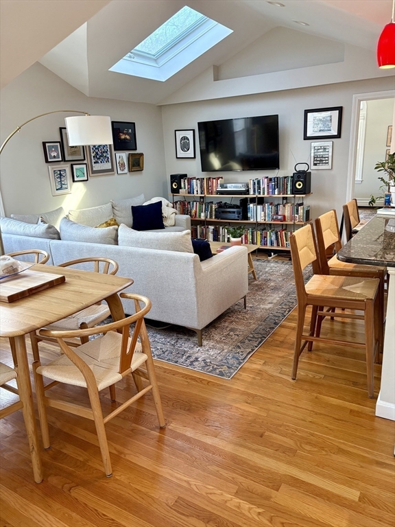 127 Kilsyth Road, Unit 7 Boston, MA 02135 - Photo 4 of 10