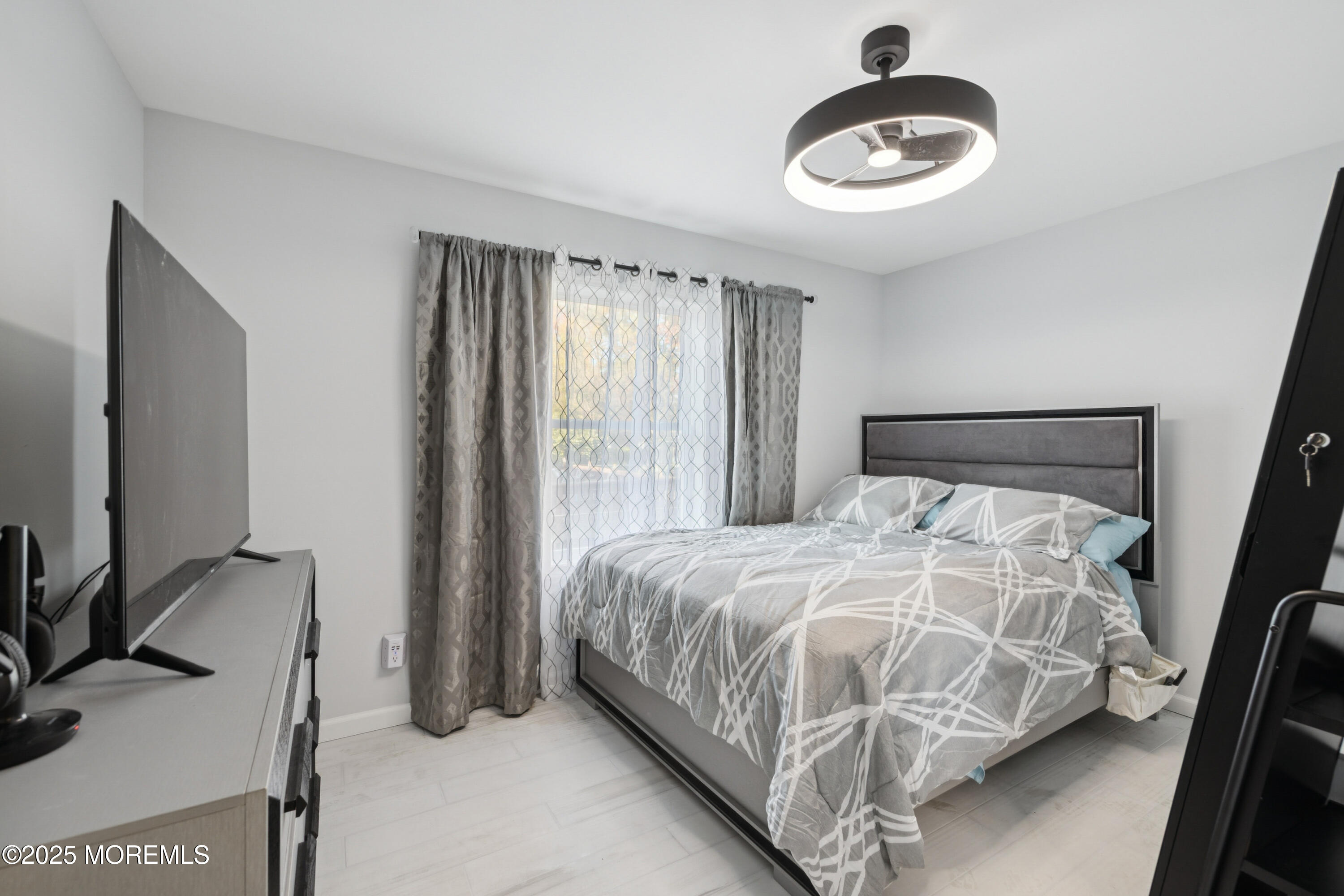 1569 Holly Road North Brunswick, NJ 08902 - Photo 17 of 29 11