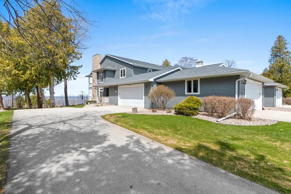$375,000 | 5323 Sunset Bluff Drive, Unit 1, Green Bay, WI 54311