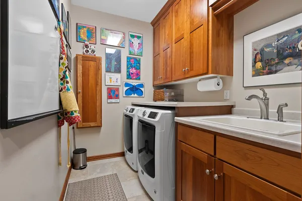 $375,000 | 5323 Sunset Bluff Drive, Unit 1, Green Bay, WI 54311