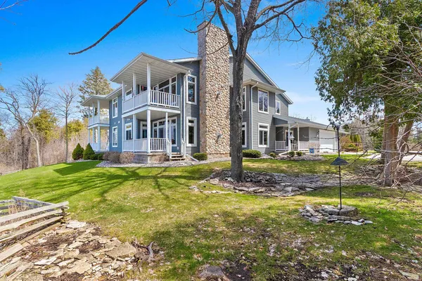 $375,000 | 5323 Sunset Bluff Drive, Unit 1, Green Bay, WI 54311
