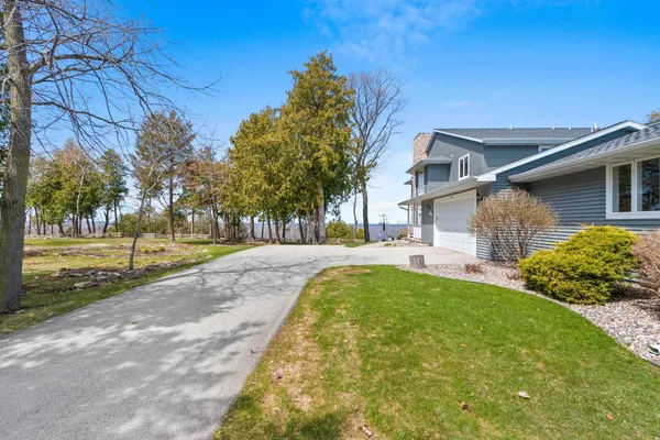 $375,000 | 5323 Sunset Bluff Drive, Unit 1, Green Bay, WI 54311