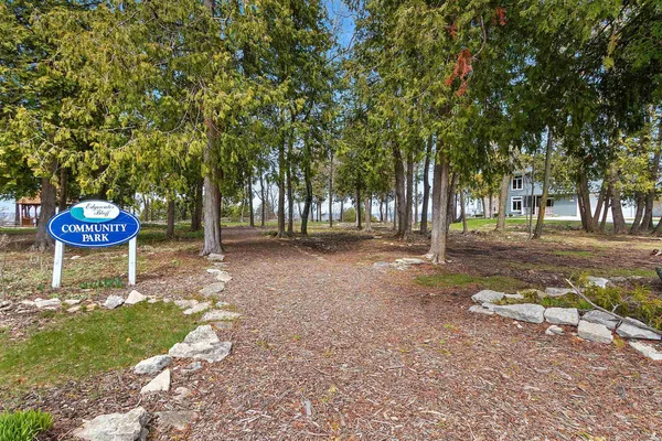 $375,000 | 5323 Sunset Bluff Drive, Unit 1, Green Bay, WI 54311