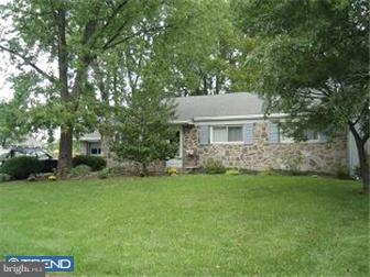 1032 Cardinal Road Audubon, PA 19403 - Photo 1 of 12 Gallery Image 1