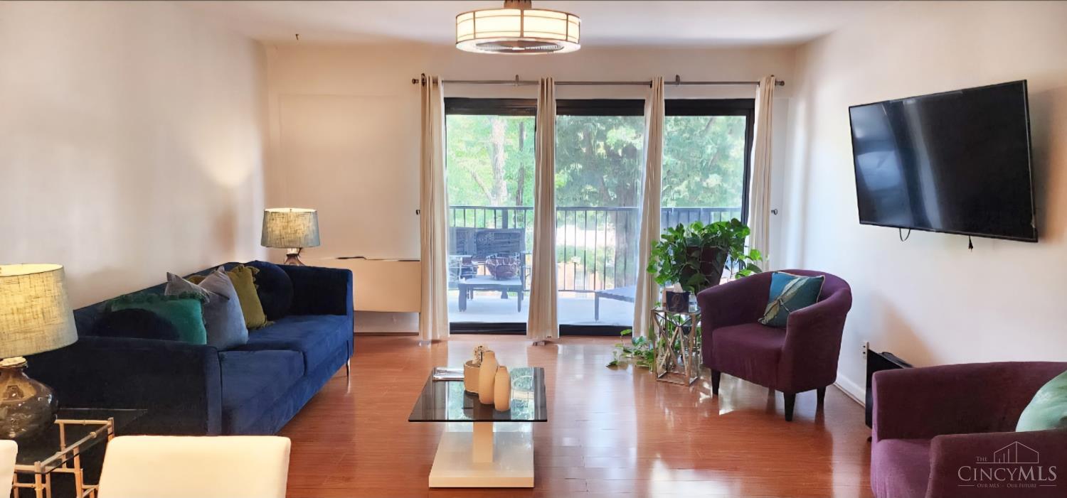 1815 William Howard Taft Road, Unit 207 Cincinnati, OH 45206 - Photo 4 of 23
