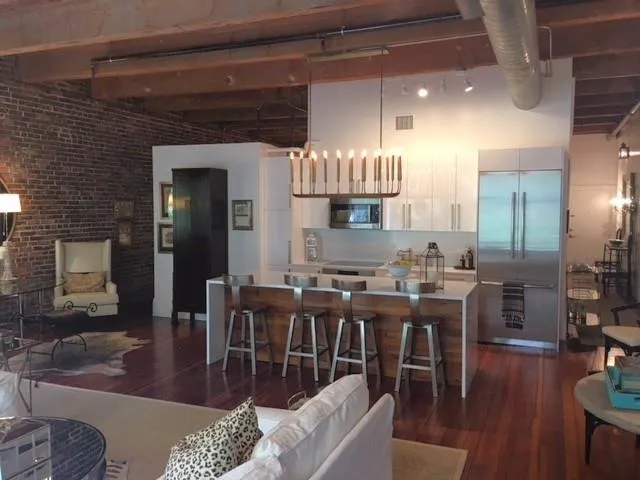 $3,350 | 528 Baronne Street, Unit 202, New Orleans, LA 70113