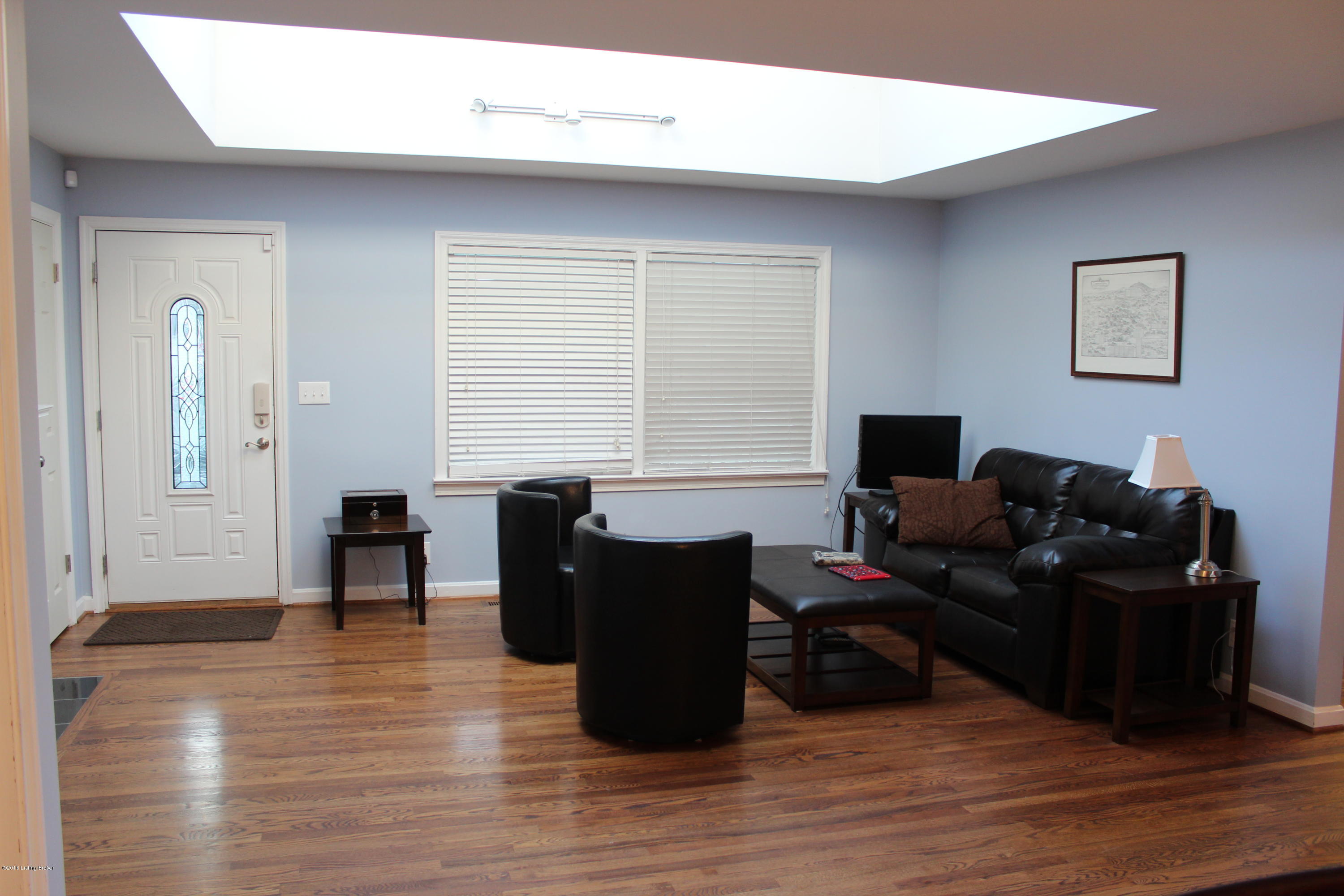 1853 Gresham Road Louisville, KY 40205 - Photo 2 of 24 IMG_4283