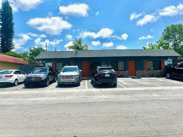 $975,000 | 4040 Northwest 31st Terrace, Lauderdale Lakes, FL 33309