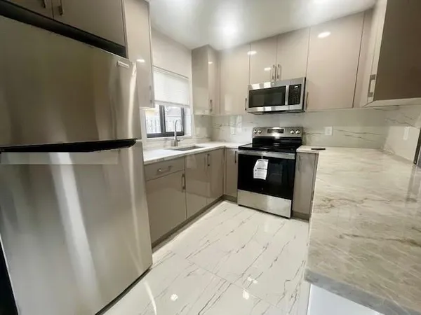 $975,000 | 4040 Northwest 31st Terrace, Lauderdale Lakes, FL 33309