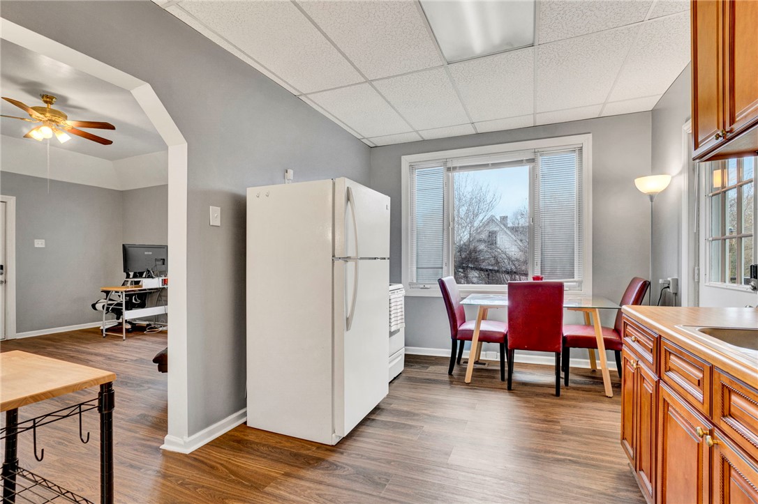 2505 East Brown Street Seneca, SC 29678 - Photo 23 of 43 This cozy kitchen area offers a delightful space for everyday meals.