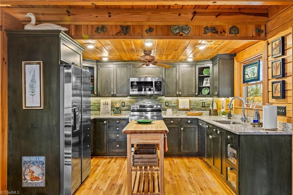 450 Pat Irwin Road Pilot Mountain, NC 27041 - Photo 16 of 48