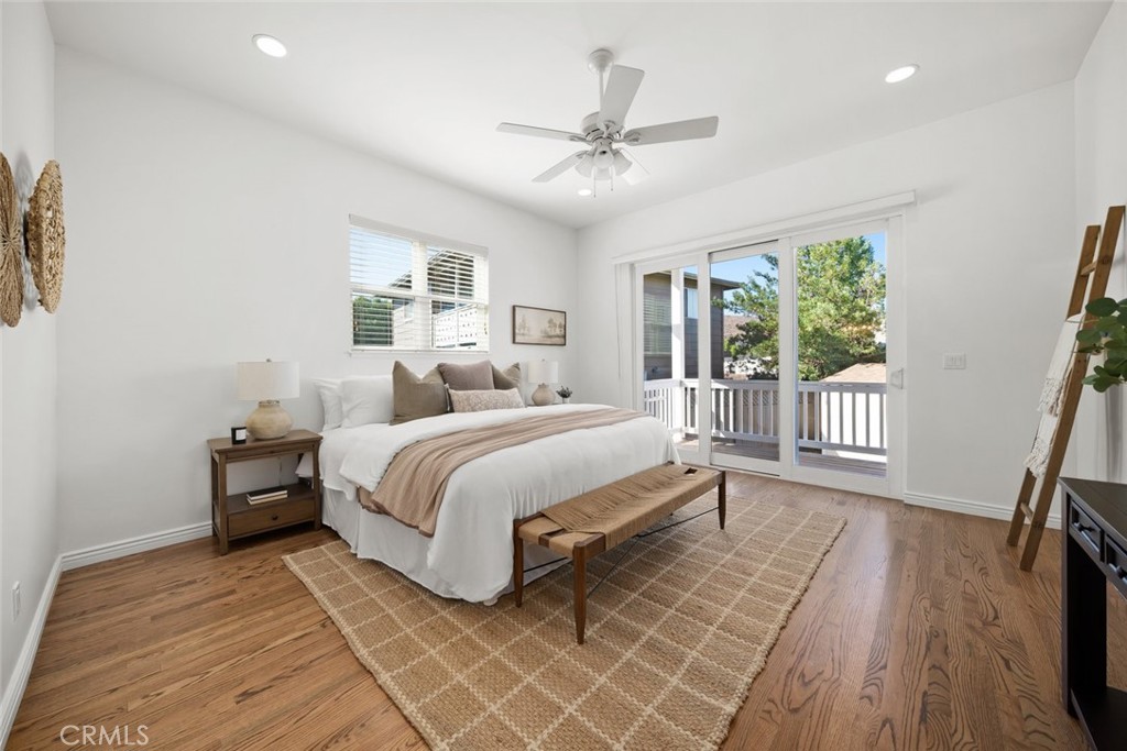 2265 Broad Street San Luis Obispo, CA 93401 - Photo 11 of 39 a bedroom with a large bed and a window