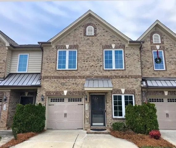 $1,995 | 716 Carneros Circle, High Point, NC 27265