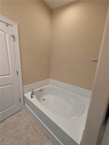 $1,995 | 716 Carneros Circle, High Point, NC 27265