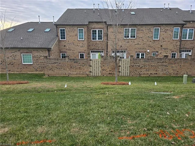 $1,995 | 716 Carneros Circle, High Point, NC 27265