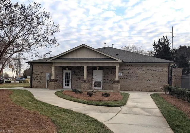 $1,995 | 716 Carneros Circle, High Point, NC 27265