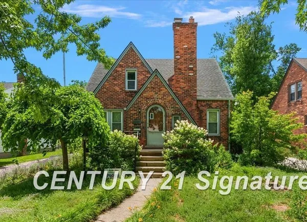 $240,000 | 1313 West Hazelhurst Street, Ferndale, MI 48220