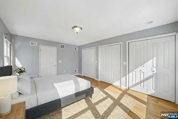 $2,650 | 364 New York Avenue, Unit 3, Jersey City, NJ 07307