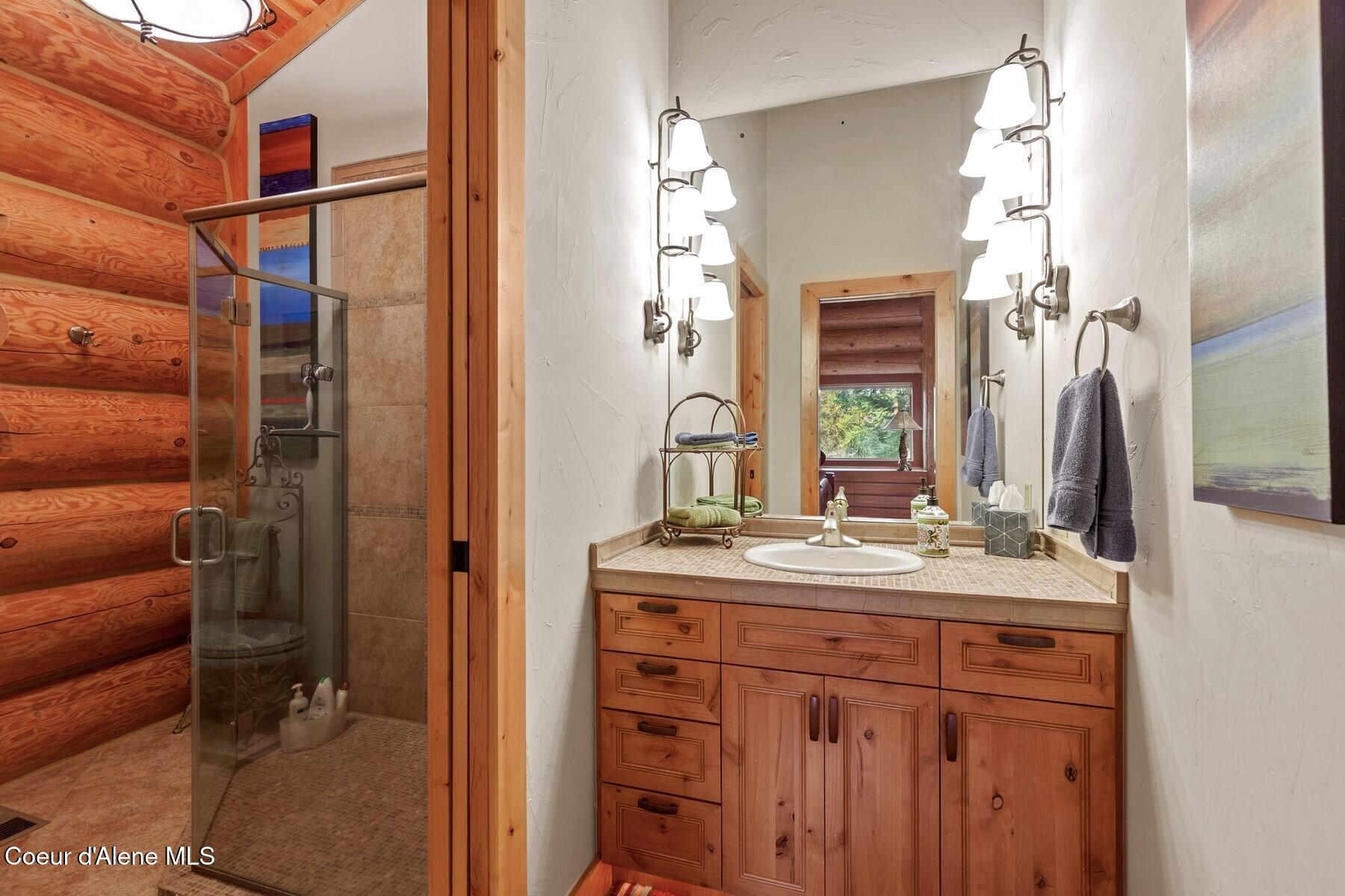 18869 South Trekker Woods Road Coeur D'Alene, ID 83814 - Photo 34 of 76 Suite Details