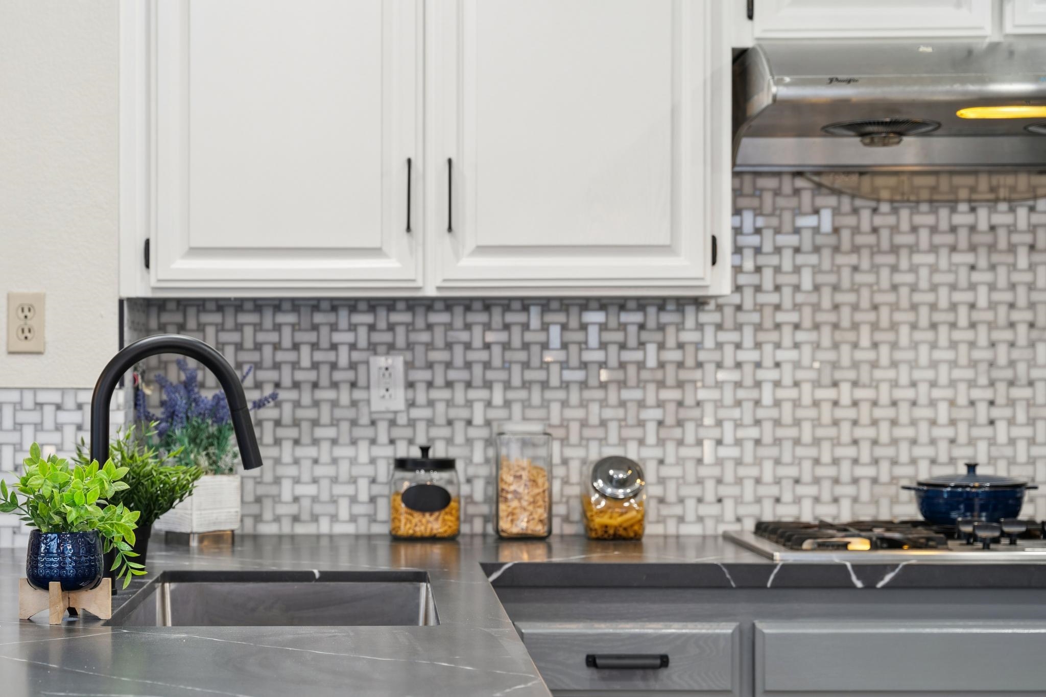 18 Applegate Way Alameda, CA 94502 - Photo 22 of 59