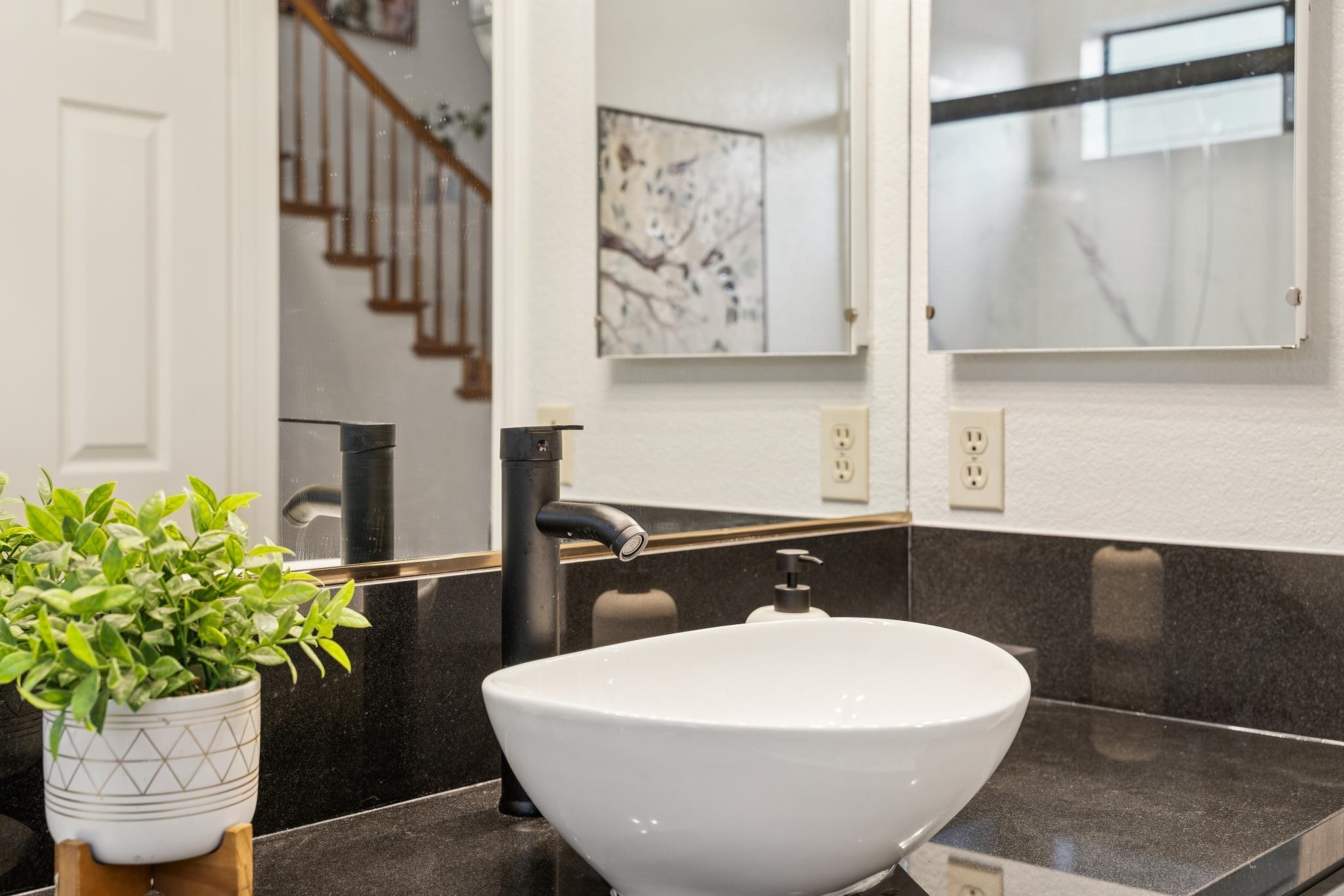 18 Applegate Way Alameda, CA 94502 - Photo 29 of 59