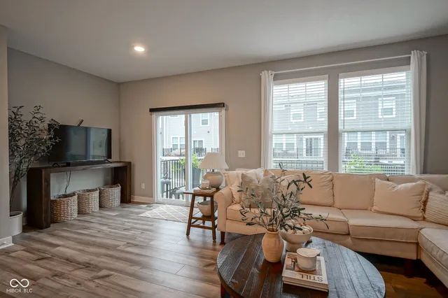 $3,200 | 13775 Boiler Place, Carmel, IN 46032