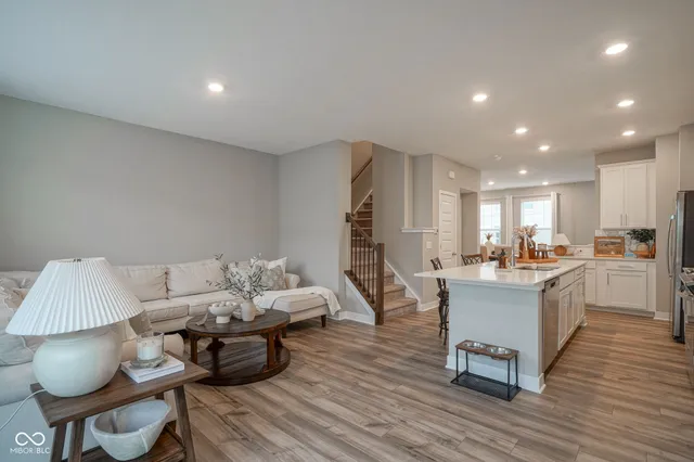 $3,200 | 13775 Boiler Place, Carmel, IN 46032