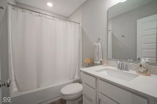 $3,200 | 13775 Boiler Place, Carmel, IN 46032