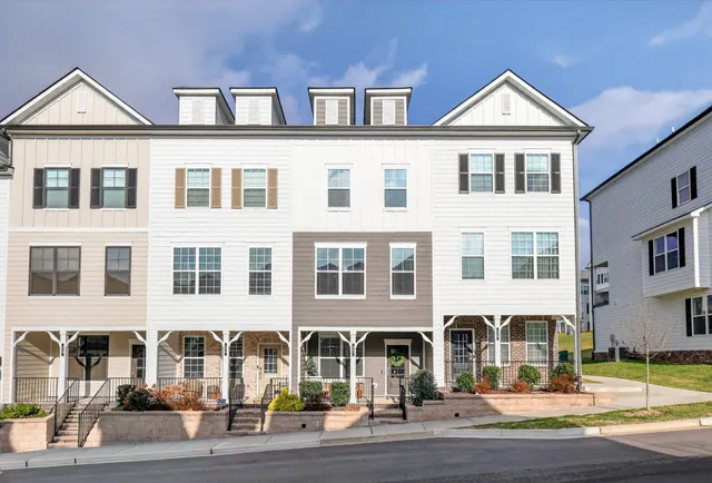 $399,900 | 447 Portsdale Drive, Brentwood, TN 37027