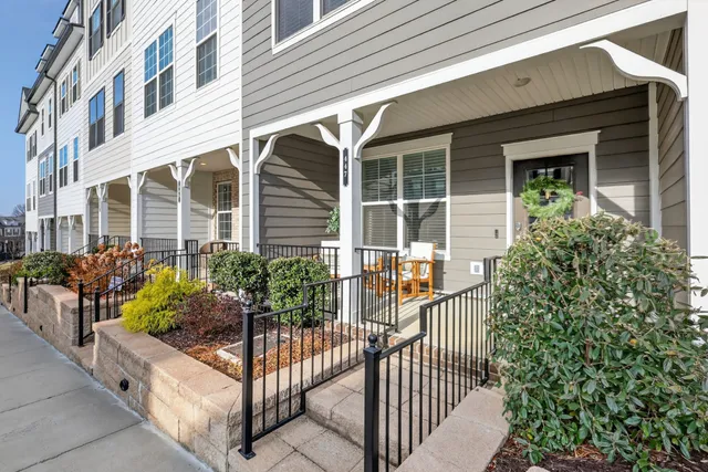 $399,900 | 447 Portsdale Drive, Brentwood, TN 37027