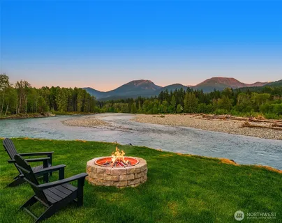 $799,950 | 132 Slalom Way, Packwood, WA 98361