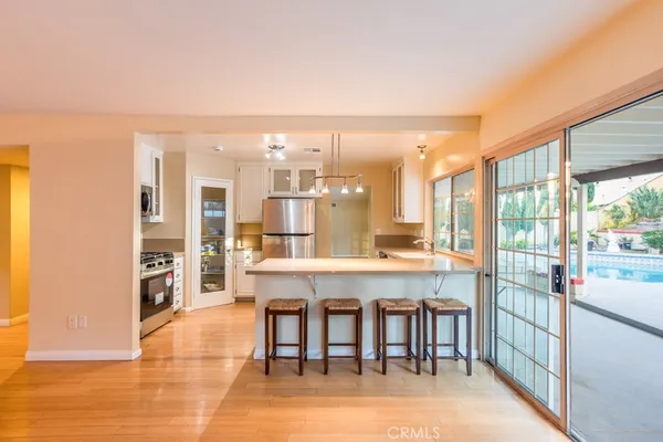 $899,000 | 23132 Posada Drive, Valencia, CA 91354