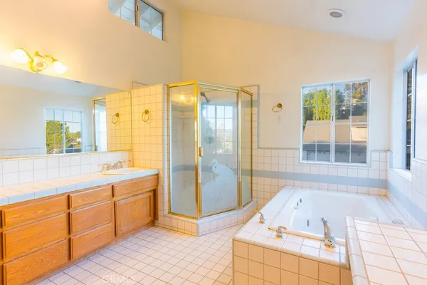 $899,000 | 23132 Posada Drive, Valencia, CA 91354