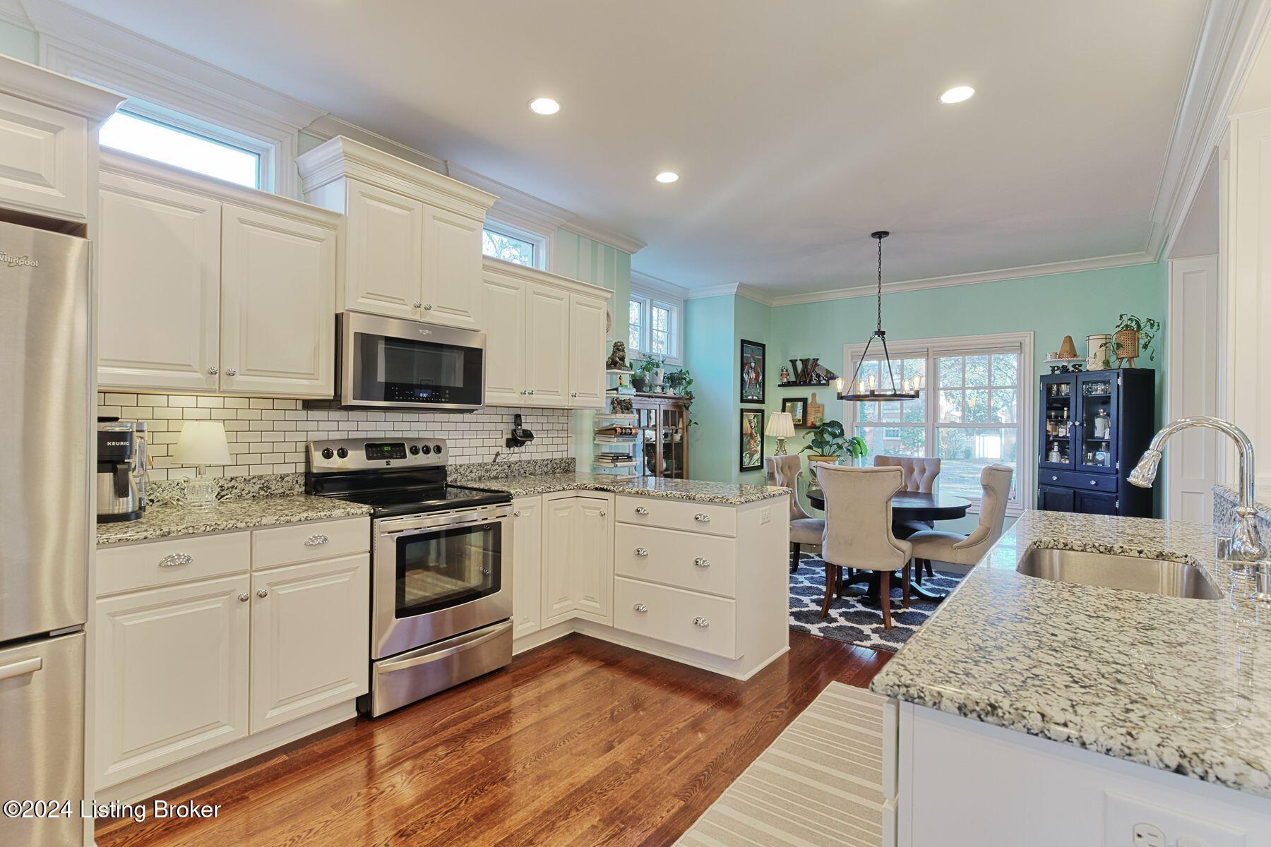 124 Ridgeway Avenue Louisville, KY 40207 - Photo 16 of 45 photo_online_016