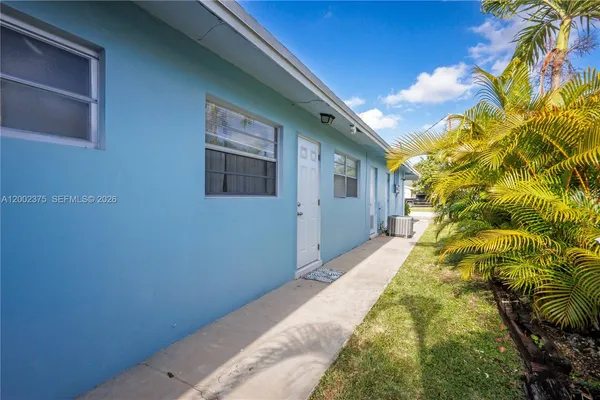 $769,000 | 309 Southeast 12th Avenue, Pompano Beach, FL 33060