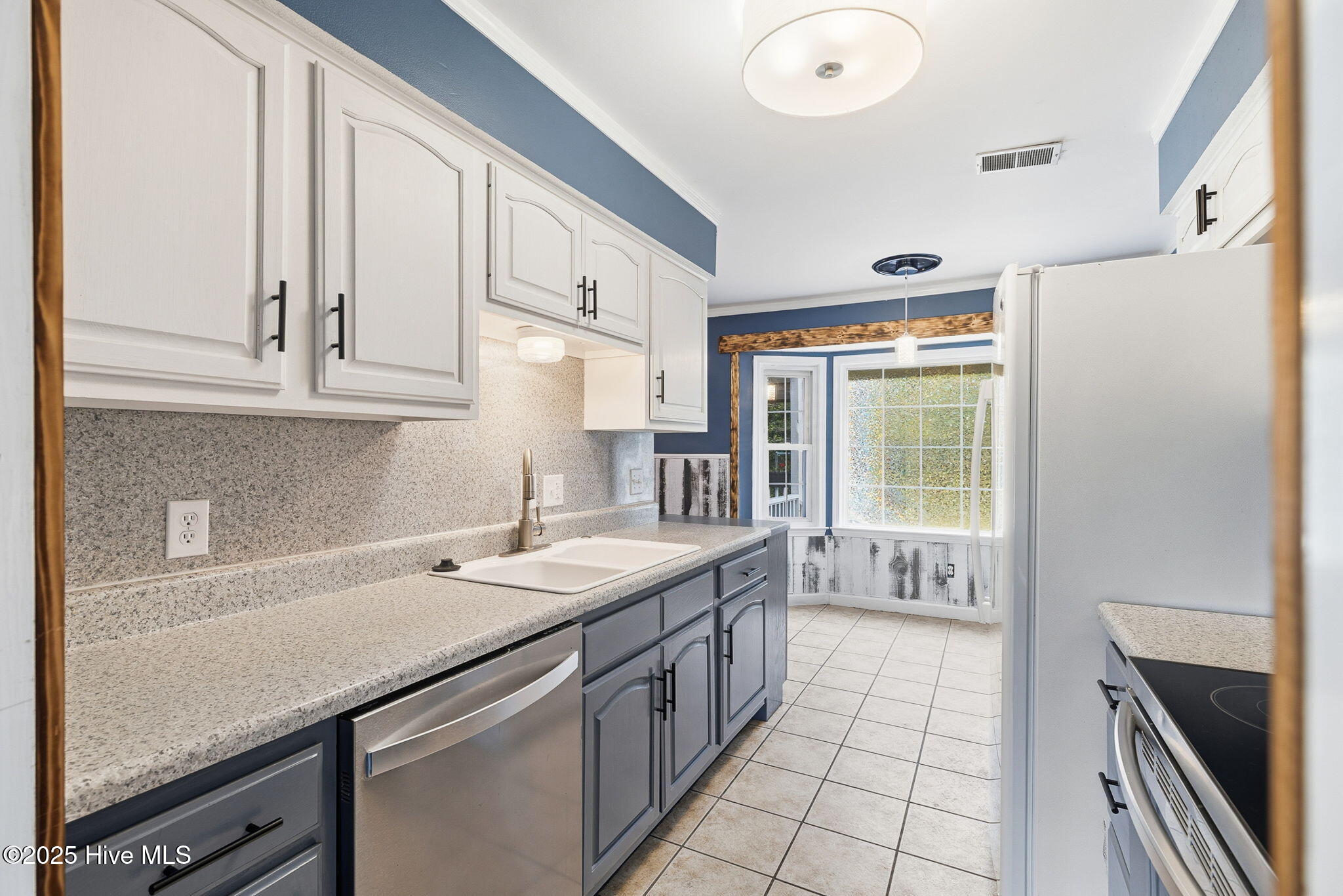 1206 Kings Grant Road Wilmington, NC 28405 - Photo 14 of 45 Kitchen